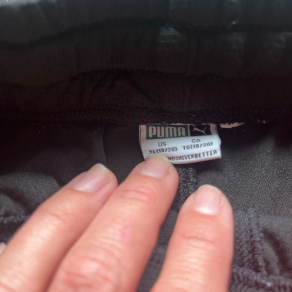 Boys Puma Shorts - Picture 5 of 5